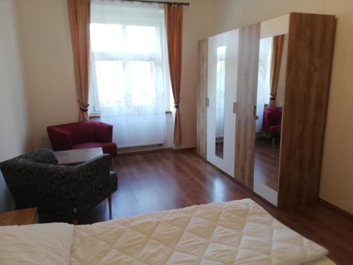 Apartment 70M2 Карловы Вары Экстерьер фото
