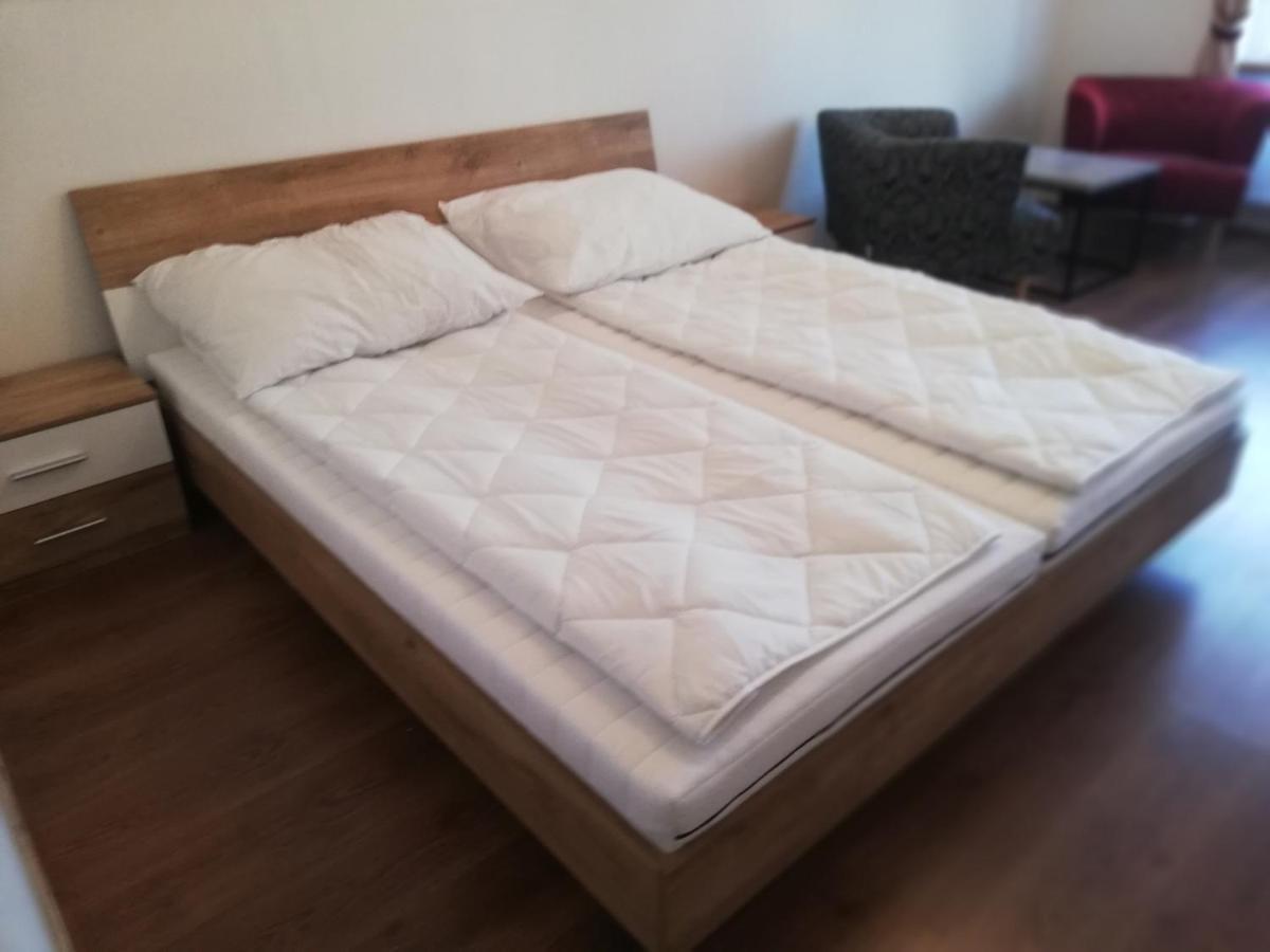 Apartment 70M2 Карловы Вары Экстерьер фото